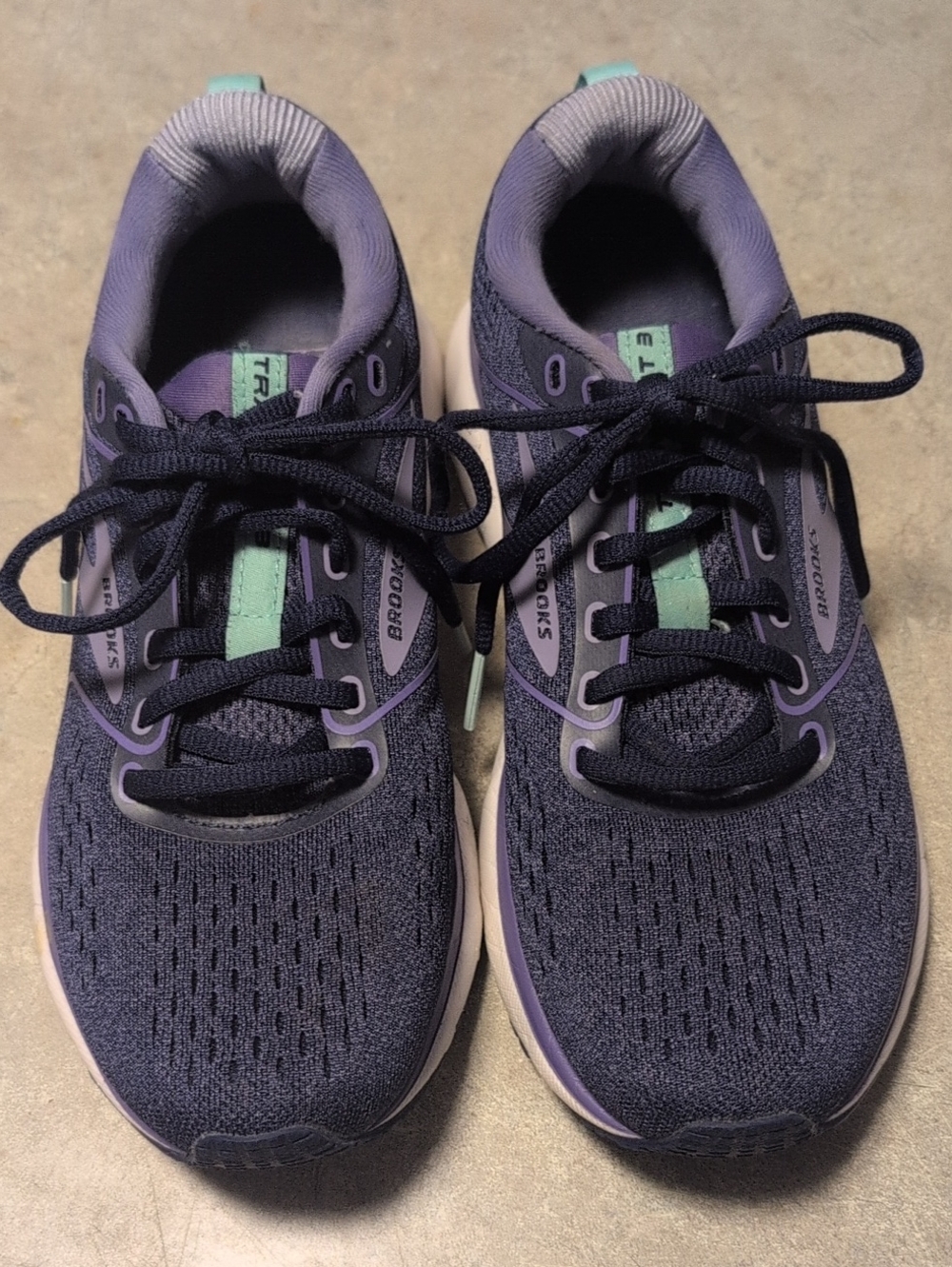 Brooks Transmit 3 Running Shoes - Navy with Mint and Lavender Accents